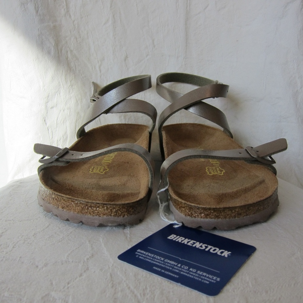 NWT! Size 38 Birkenstock Daloa Birko-Flor sandals